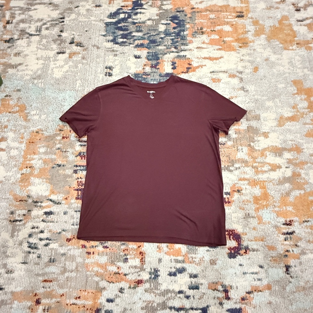 Short sleeve v-neck mens solid maroon red size large t-shirt top casual clothes